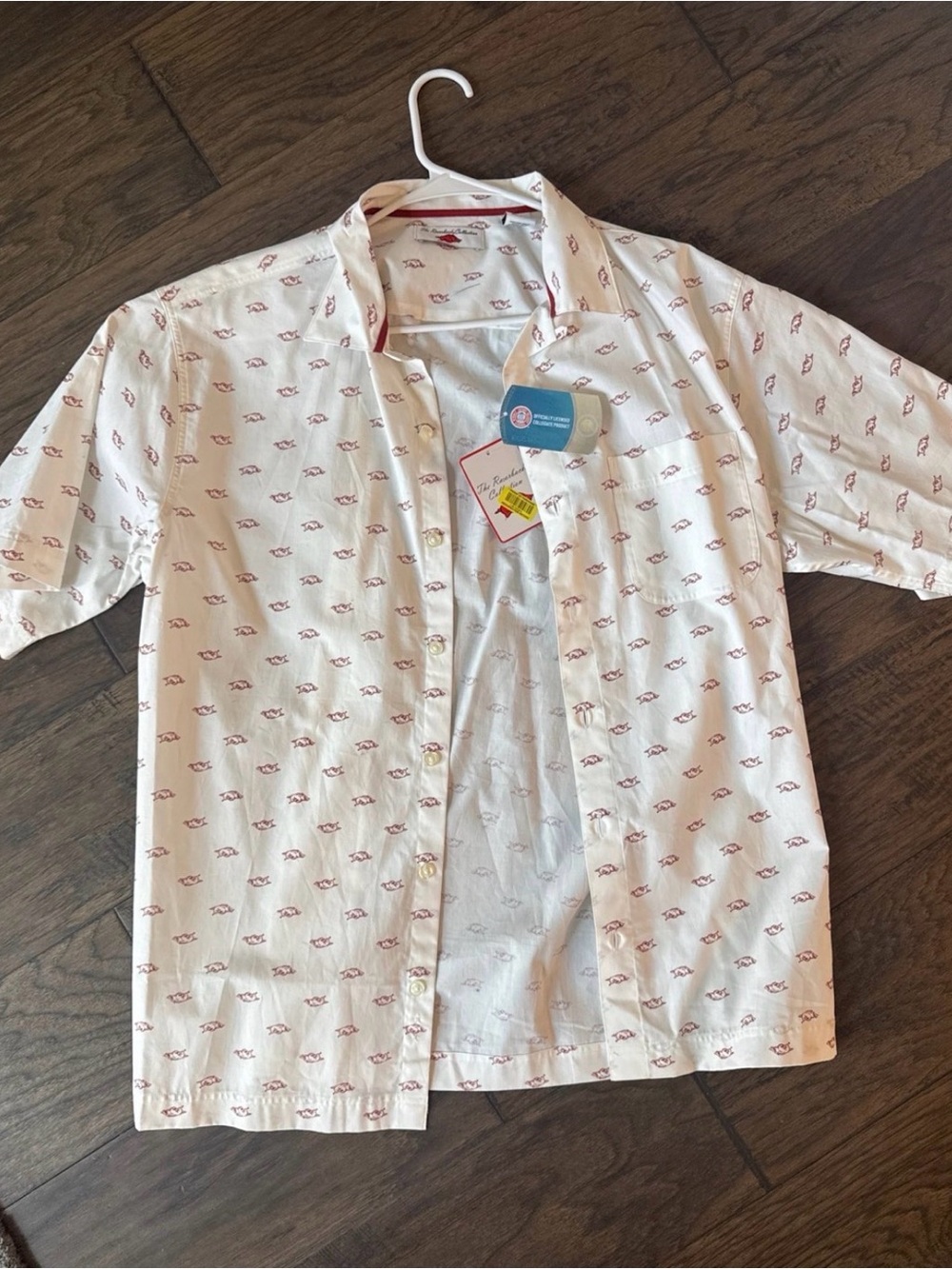 Men's Short-Sleeve White Button-Down Shirt with Red Micro Print